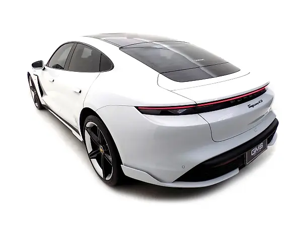 Porsche Taycan - Imagem 4