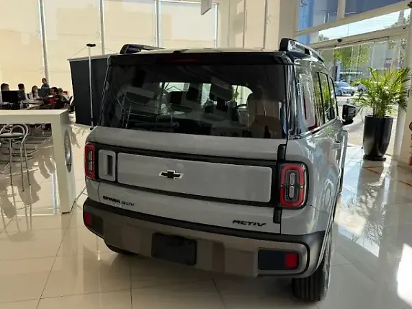 Chevrolet Spark Euv - Imagem 12