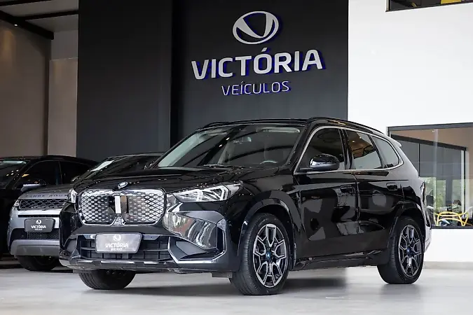 BMW IX1 - Imagem 2