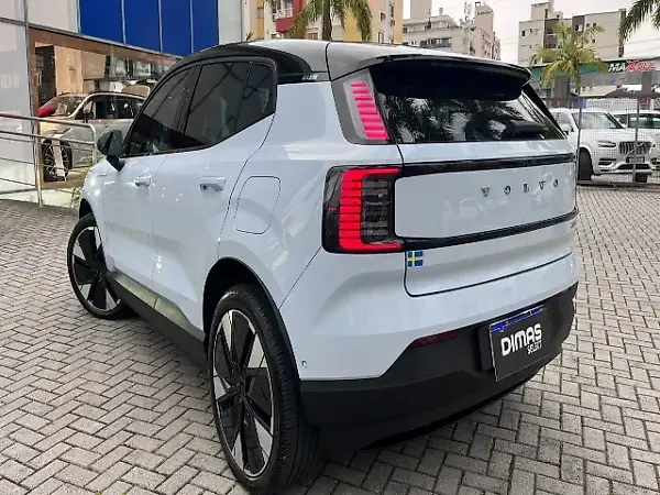 Volvo EX30 - Imagem 6