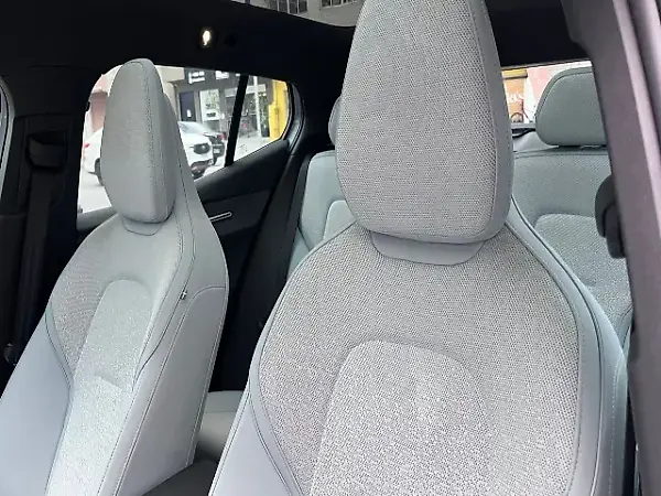 Volvo EX30 - Imagem 12