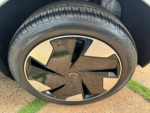 Volvo EX30 - Imagem 6