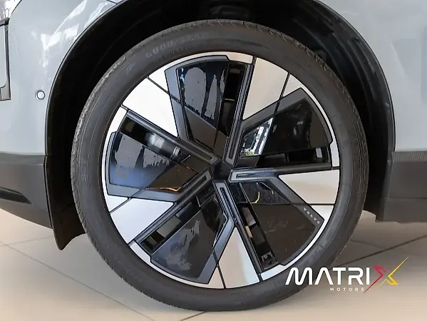 Volvo EX30 - Imagem 3