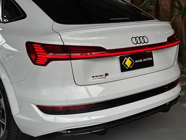 Audi E-tron S Sportback - Imagem 7