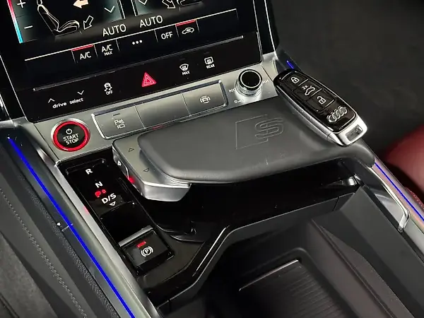 Audi E-tron S Sportback - Imagem 19