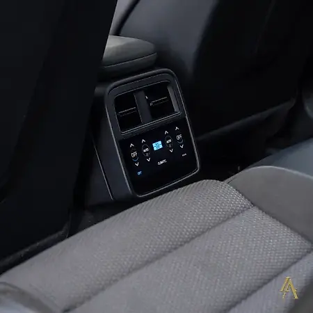 Porsche Taycan - Imagem 9