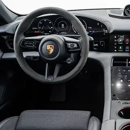 Porsche Taycan - Imagem 11