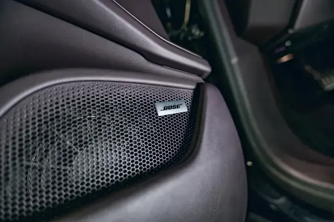 Porsche Taycan - Imagem 12