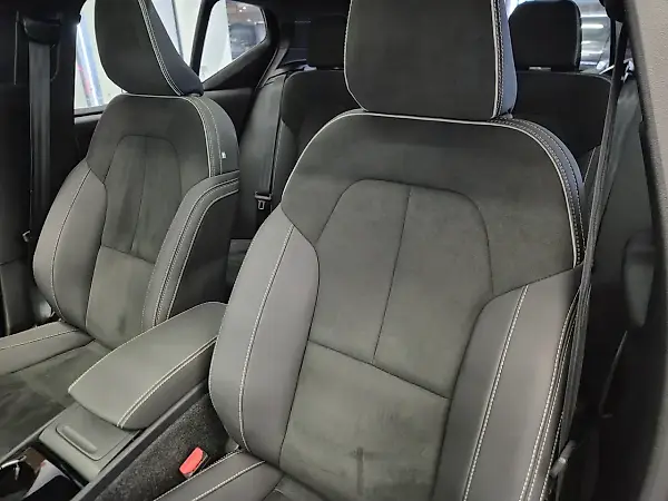 Volvo XC40 Recharge - Imagem 4