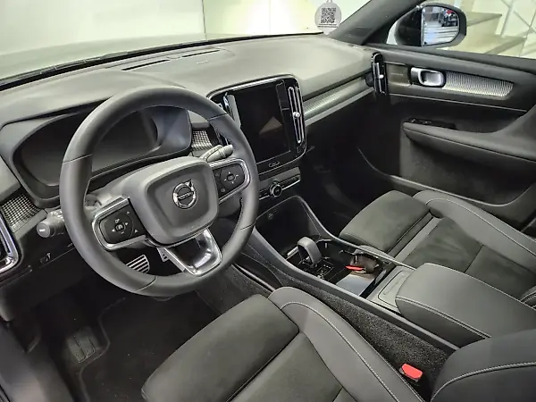 Volvo XC40 Recharge - Imagem 17