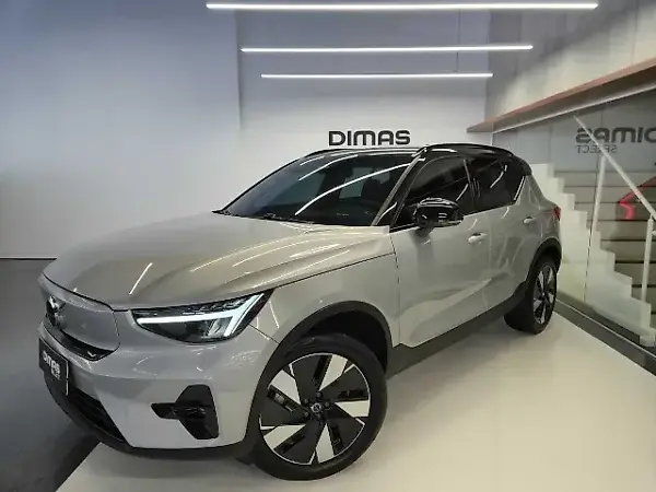 Volvo XC40 Recharge - Imagem 1