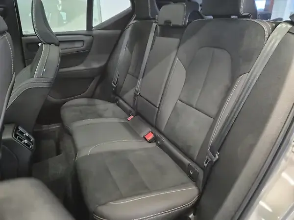 Volvo XC40 Recharge - Imagem 18