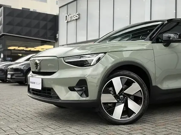 Volvo C40 Recharge - Imagem 1