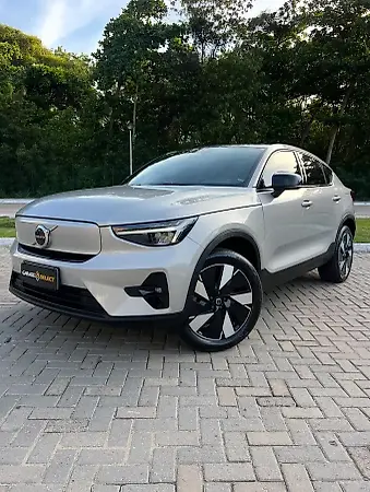 Volvo C40 Recharge - Imagem 1