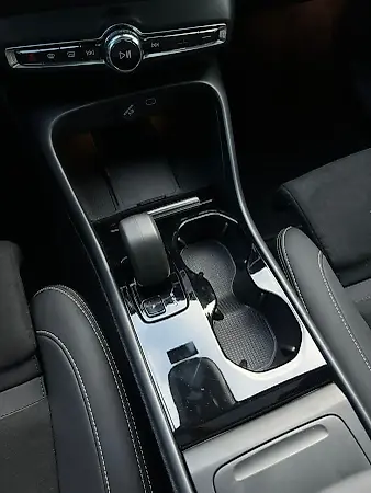 Volvo C40 Recharge - Imagem 15