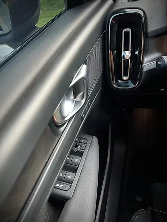 Volvo C40 Recharge - Imagem 16