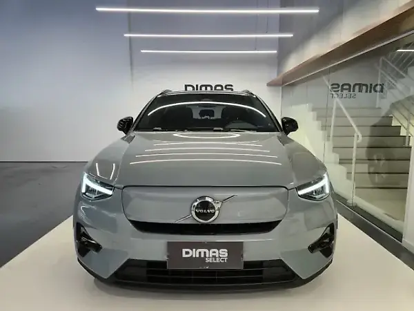 Volvo XC40 Recharge - Imagem 2