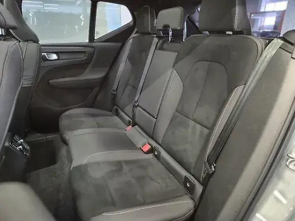 Volvo XC40 Recharge - Imagem 18