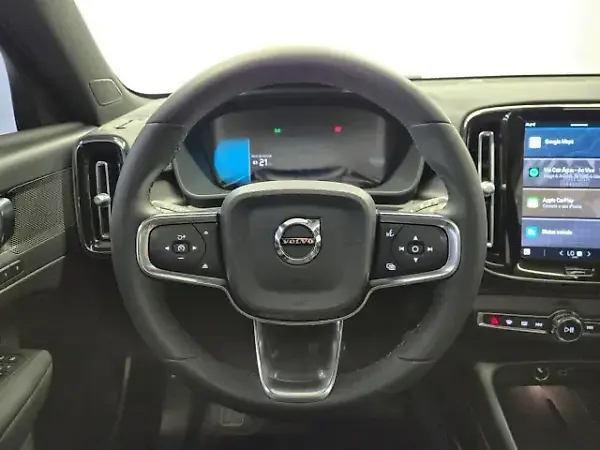 Volvo XC40 Recharge - Imagem 10