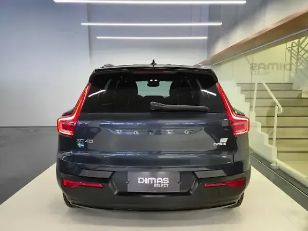 Volvo XC40 Recharge - Imagem 5