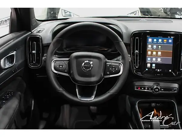 Volvo XC40 Recharge - Imagem 11