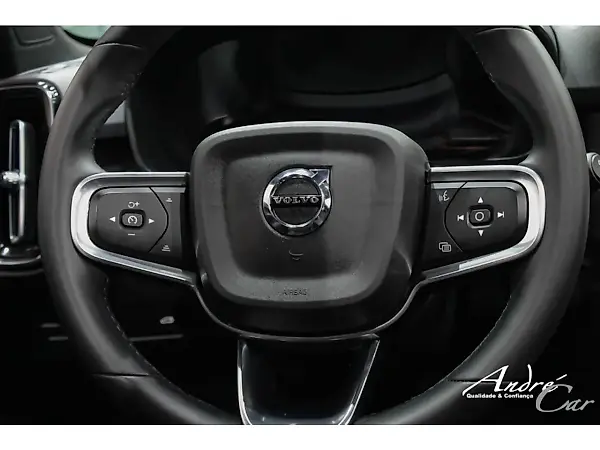 Volvo XC40 Recharge - Imagem 16