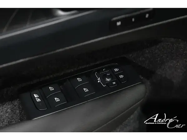 Volvo XC40 Recharge - Imagem 18
