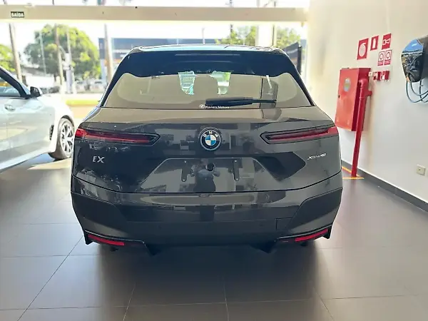 BMW Ix - Imagem 5