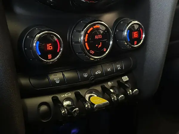 Mini Cooper SE - Imagem 9
