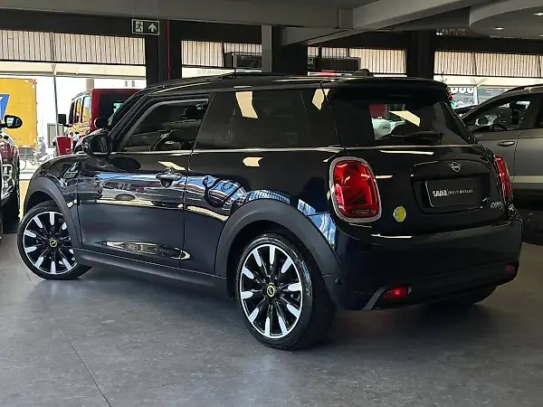 Mini Cooper SE - Imagem 16
