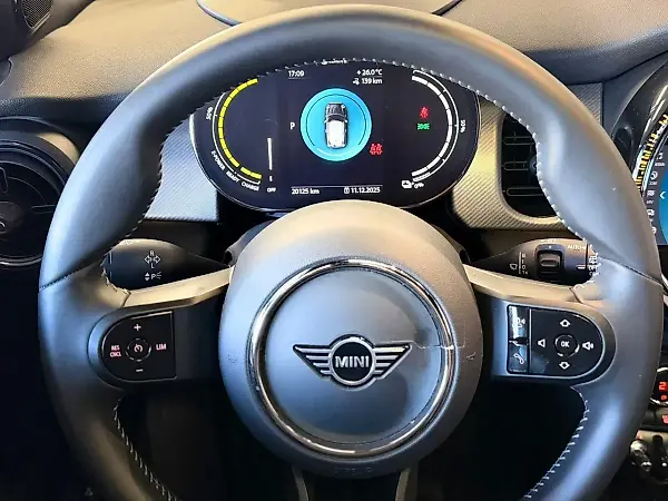 Mini Cooper SE - Imagem 11