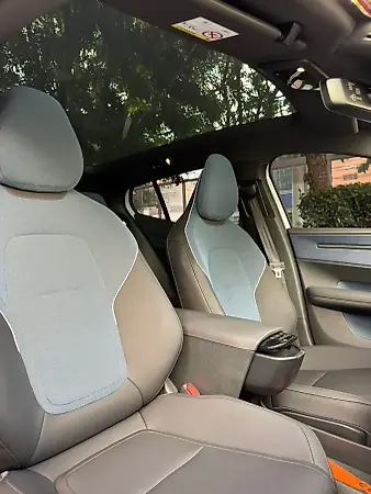 Volvo EX30 - Imagem 6