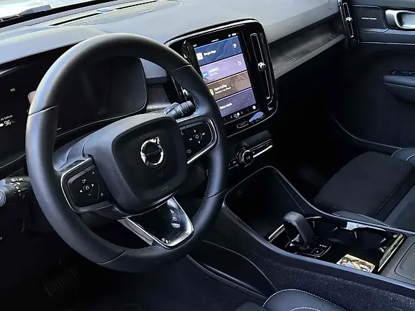 Volvo C40 Recharge - Imagem 19