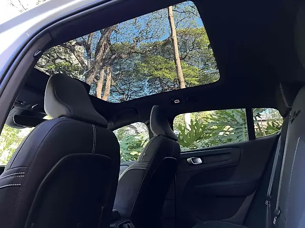Volvo C40 Recharge - Imagem 20
