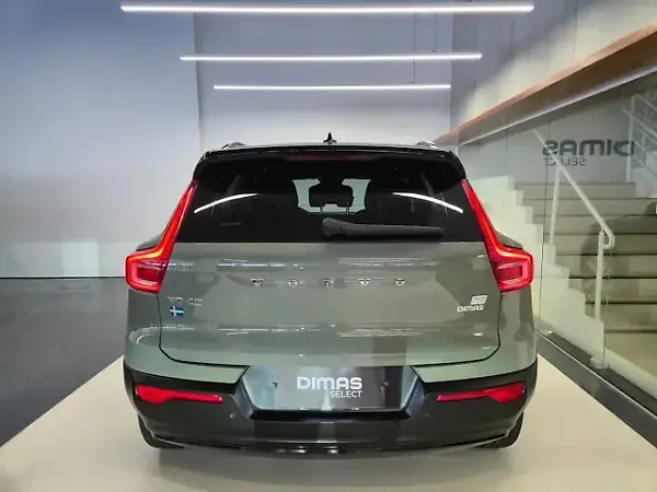 Volvo XC40 Recharge - Imagem 5
