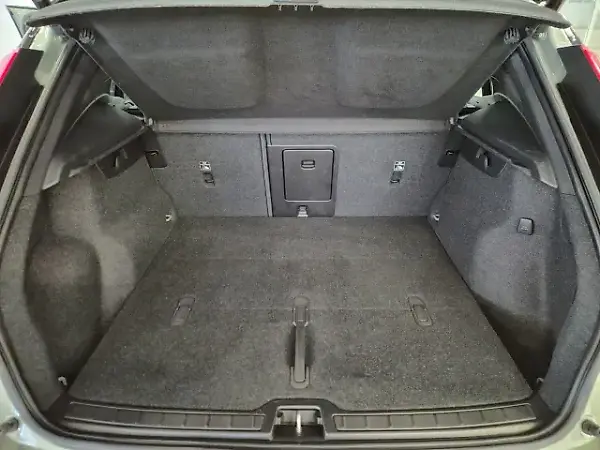 Volvo XC40 Recharge - Imagem 19