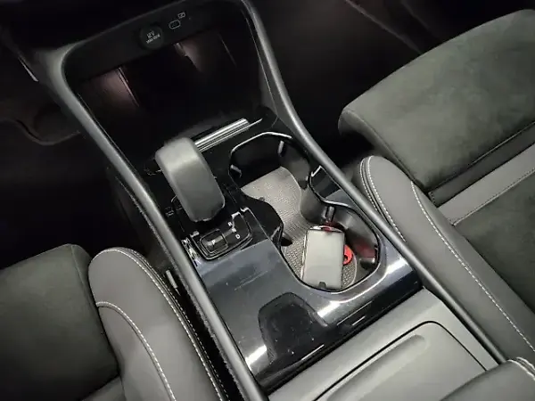 Volvo XC40 Recharge - Imagem 17