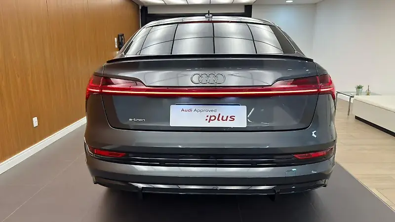 Audi E-tron - Imagem 6