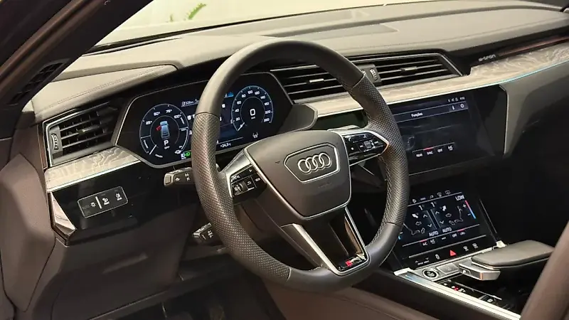 Audi E-tron - Imagem 8