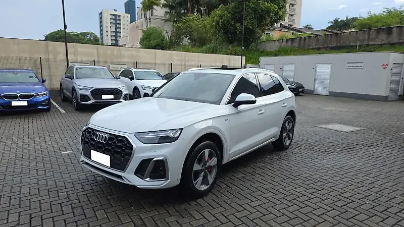 Audi Q5 E-tron - Imagem 1