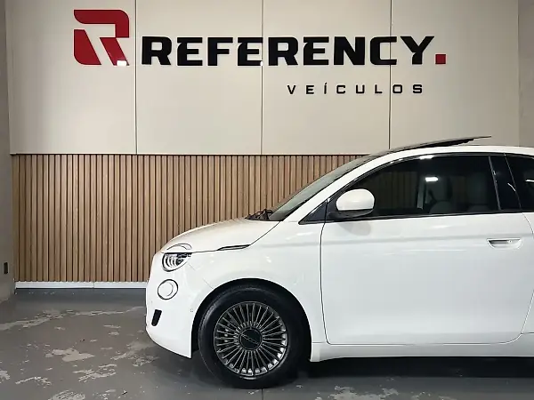 Fiat 500e - Imagem 8