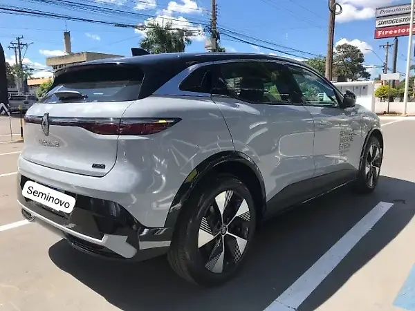 Renault Megane E-tech Electric - Imagem 5