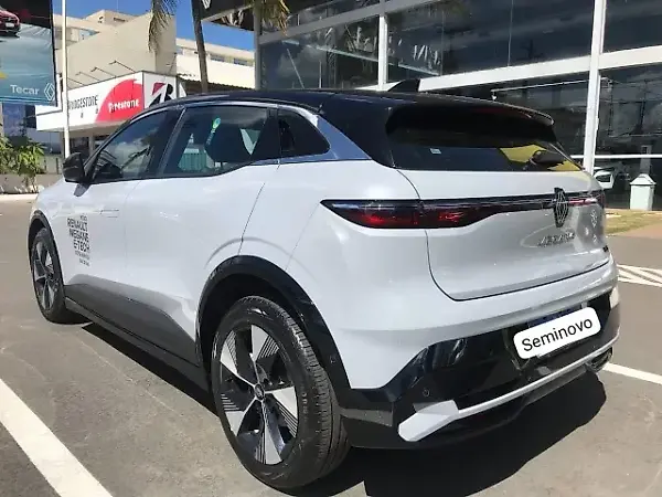 Renault Megane E-tech Electric - Imagem 6