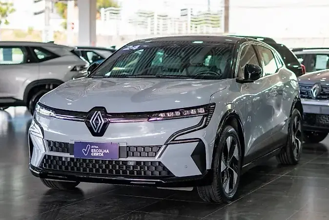 Renault Megane E-tech Electric - Imagem 1