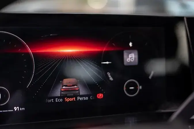 Renault Megane E-tech Electric - Imagem 10