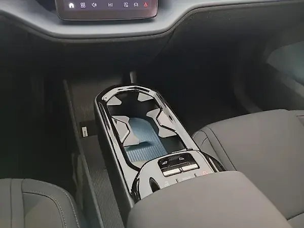 Volvo EX30 - Imagem 14