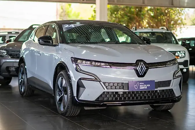 Renault Megane E-tech Electric - Imagem 1