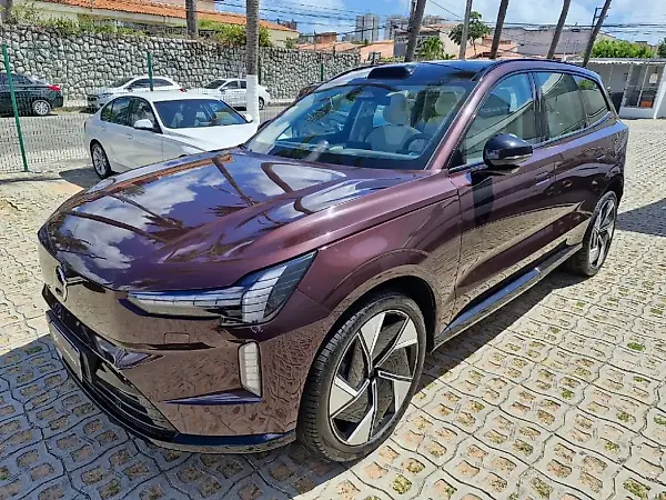 Volvo Ex90 - Imagem 7