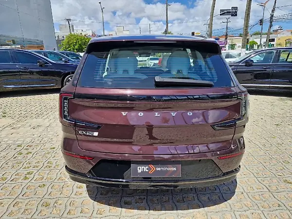 Volvo Ex90 - Imagem 6