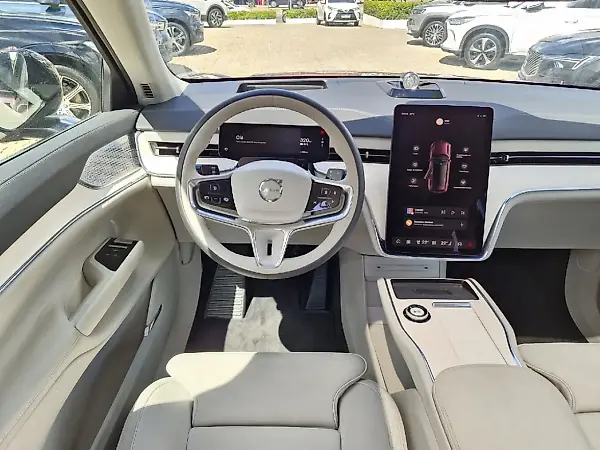 Volvo Ex90 - Imagem 10